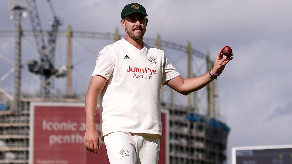 Moores hails 'box office' Tongue as Notts close in on title