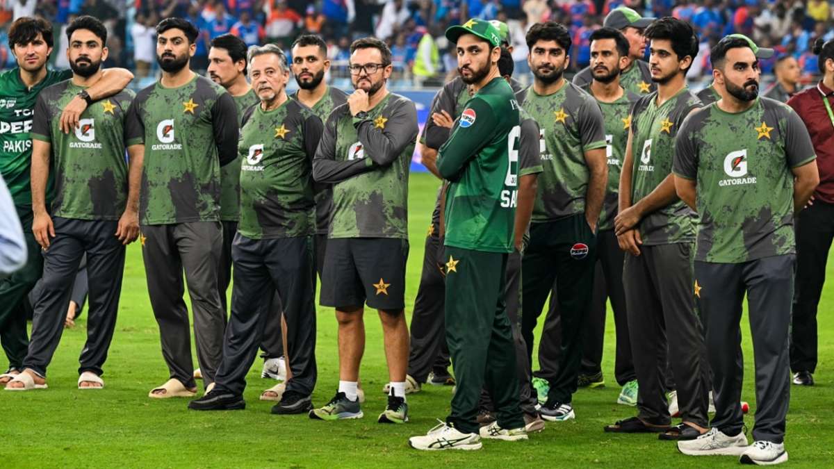 Different Sunday, same script: Pakistan's promising final gets inevitable ending 