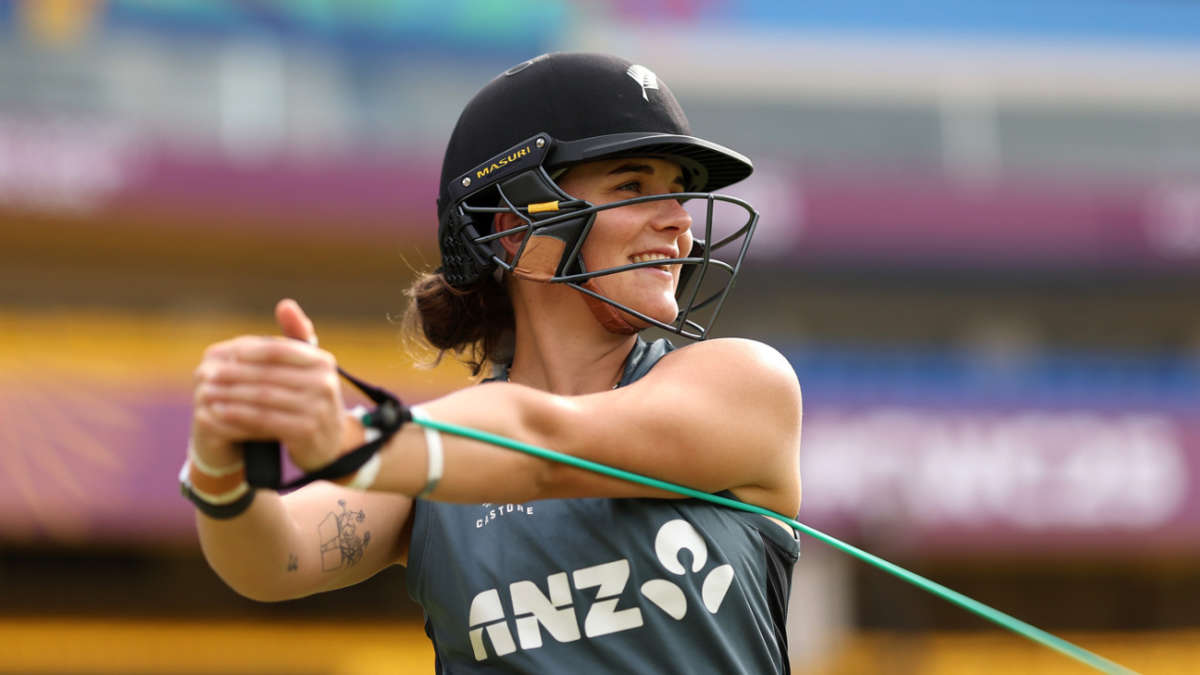 Form vs Spirit: Australia's world champions take on New Zealand's game raisers 