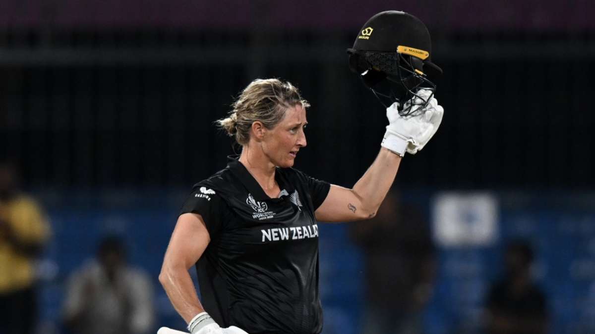 Devine lauds NZ's fighting spirit on 'physically and mentally draining' day