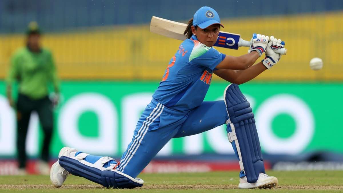 हरमनप्रीत: पिच बल्लेबाज़ी के लिए आसान नहीं थी