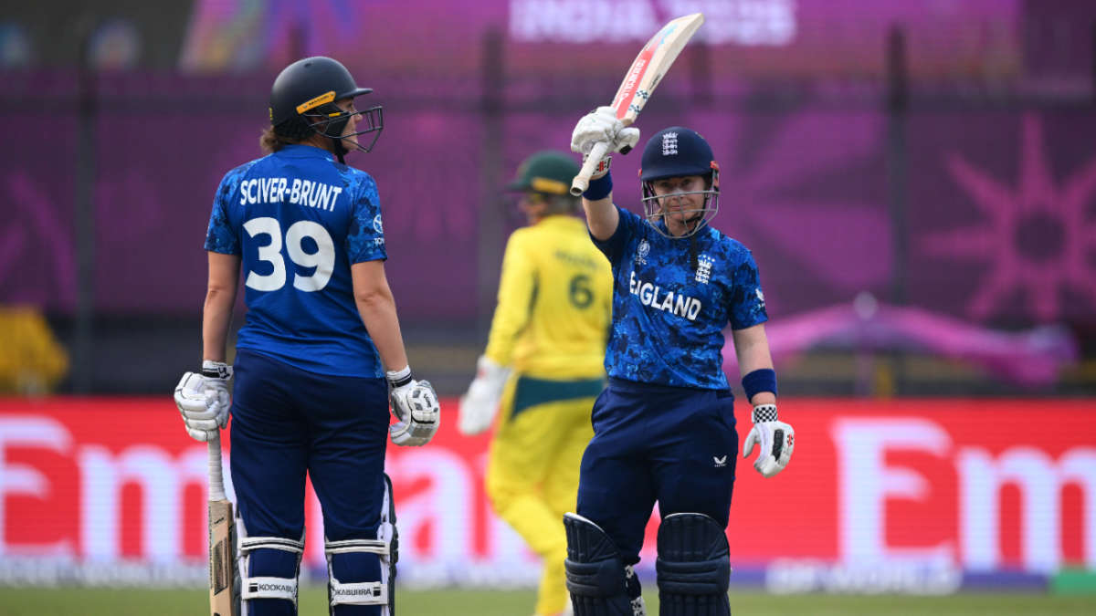 Beaumont hits fifty but England struggle to 244 against Australia