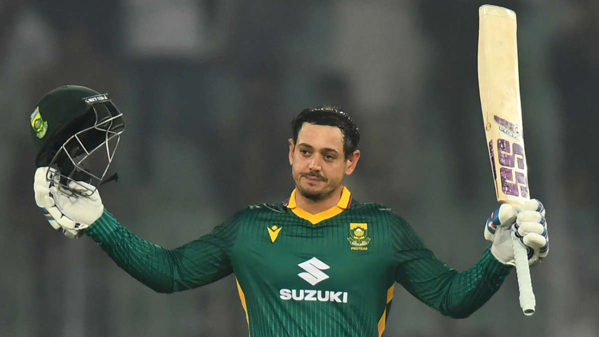 Quinton de Kock's comeback century helps South Africa level series