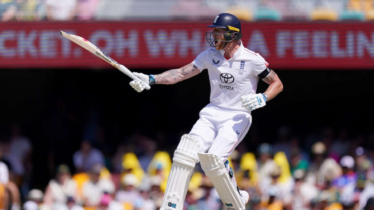 Live - Australia closing in on 2-0 Ashes lead