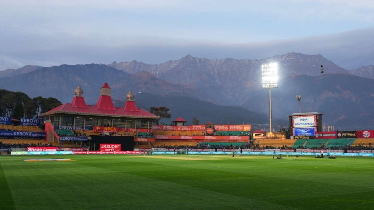 Live - Arshdeep, Harshit trap Hendricks, de Kock cheaply