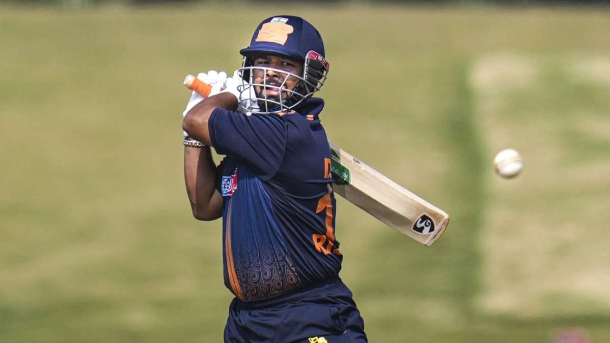 सफ़ेद गेंद की क्रिकेट में वापसी के लिए ऋषभ पंत का 'ज़मीनी प्रयास'