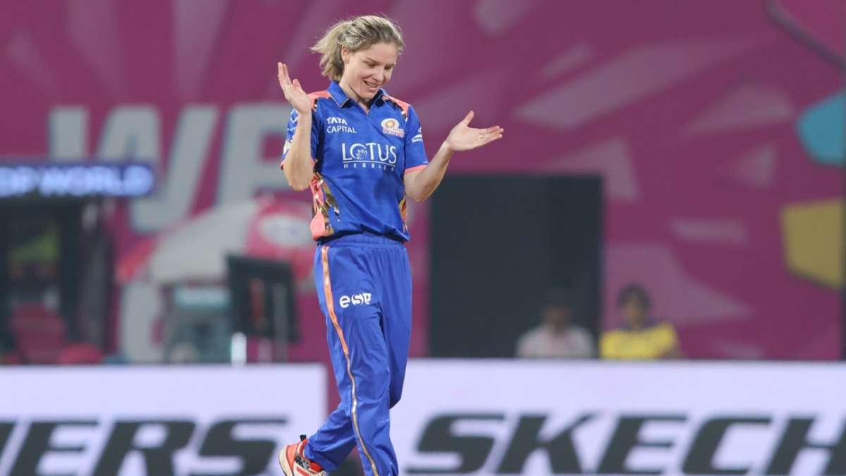 'Woohoo, let's go!' - Nicola Carey is a vibe for Mumbai Indians