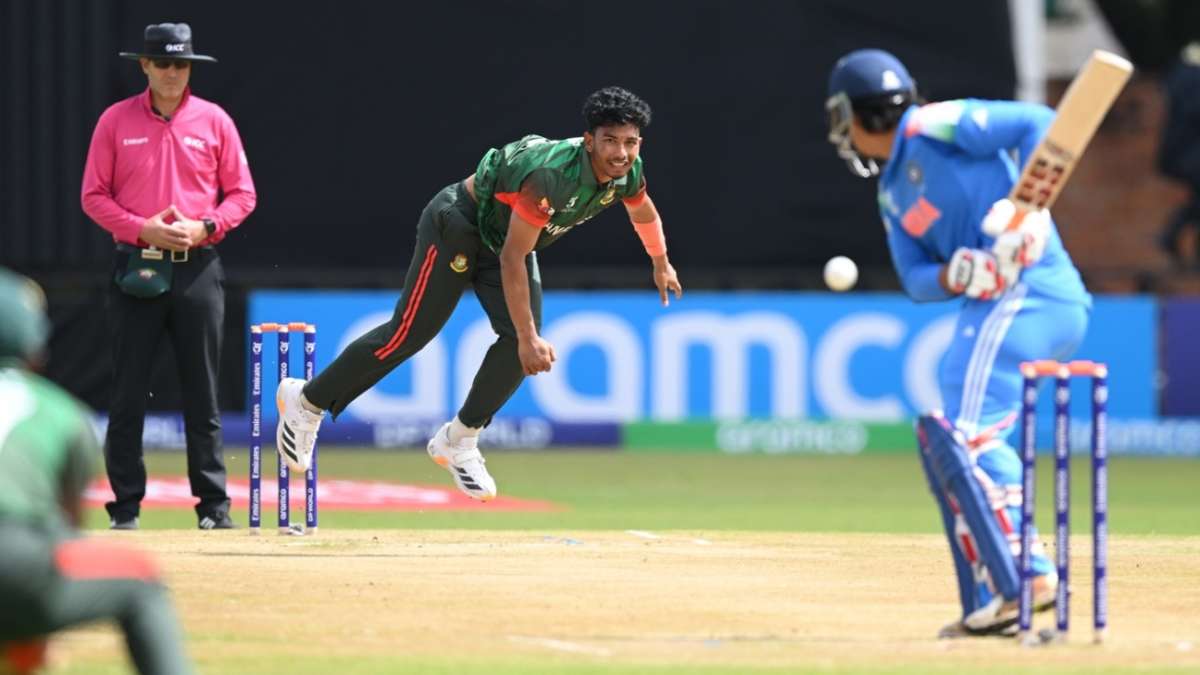 Live - Sooryavanshi fights back with 30-ball fifty