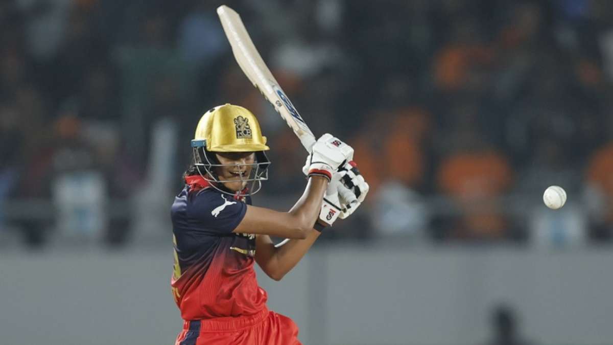 Red-hot RCB stay perfect and march into playoffs