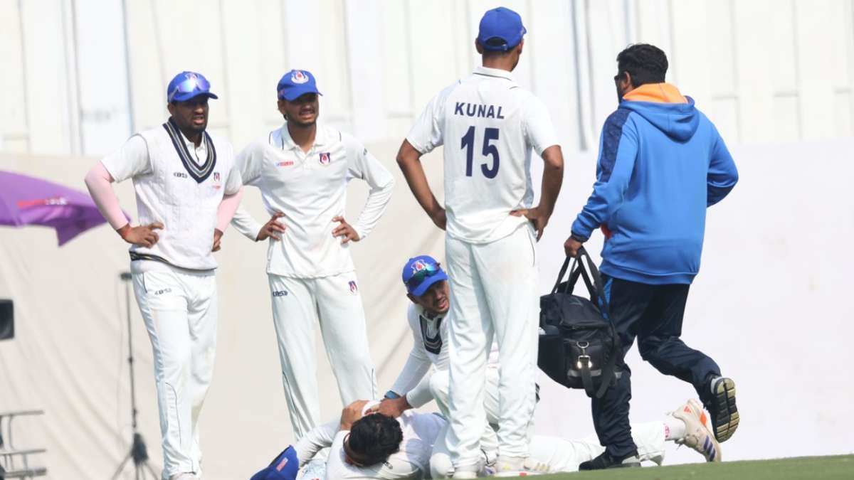 Uttar Pradesh's Prashant Veer suffers shoulder injury