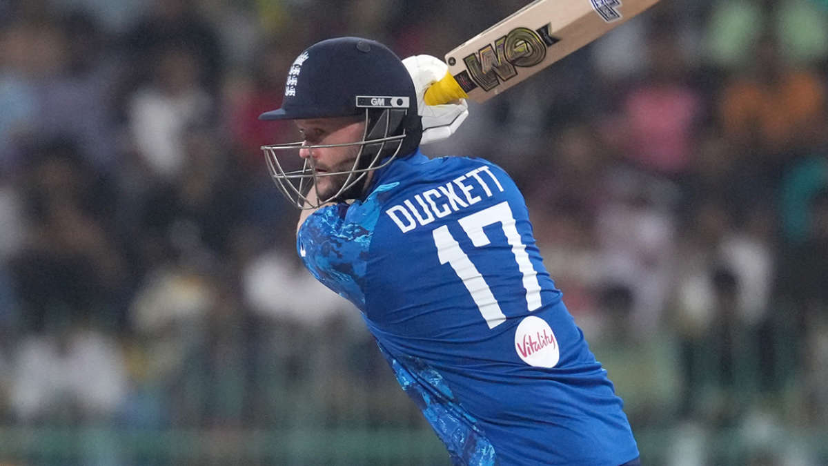 Live - Duckett, Root settle England in small chase
