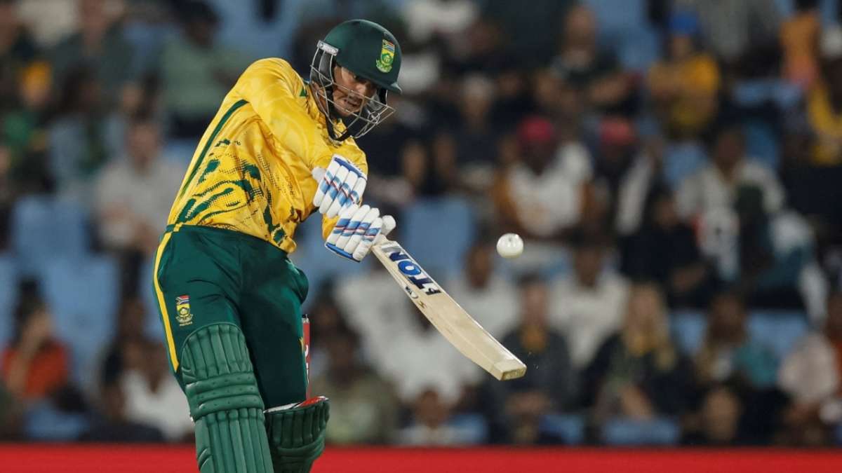 Live - De Kock, Rickelton put South Africa in charge