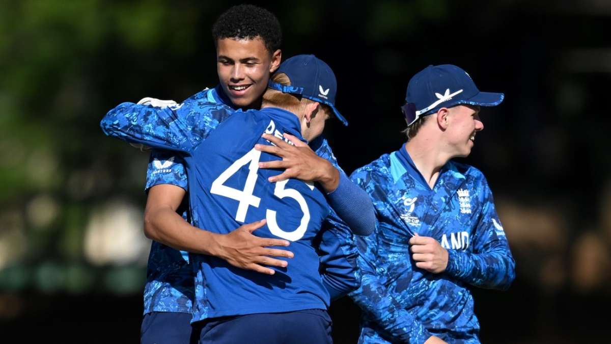 Lumsden and Shinozada power England and Afghanistan into semi-finals