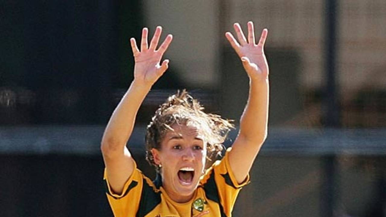 Sarah Andrews appeals, Australia v England, women's World Cup, Super Six, North Sydney Oval, March 19, 2009