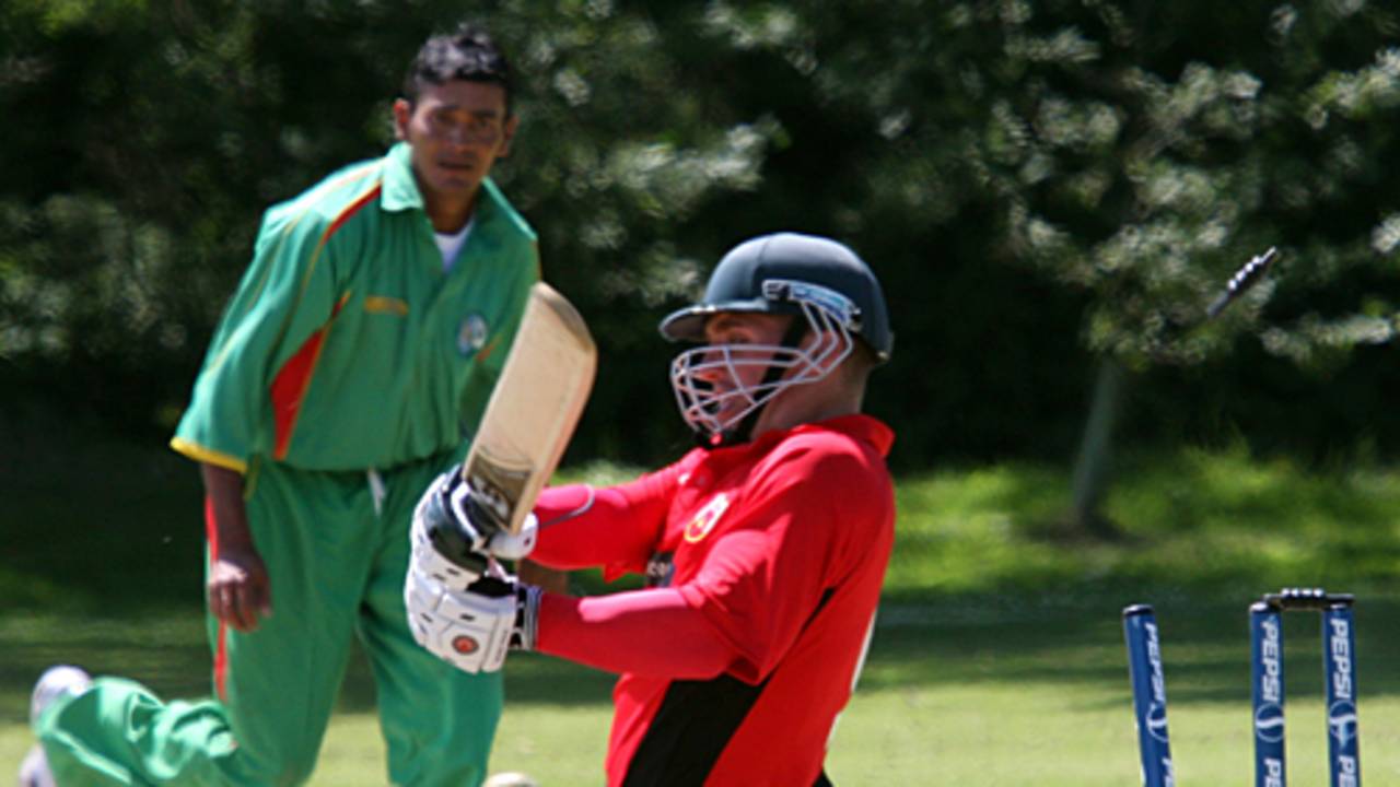 Iain Latin is cleaned up by Shazam Ramjohn, Gibraltar v Suriname, ICC World Cricket League Division 7, Castel, May 21, 2009
