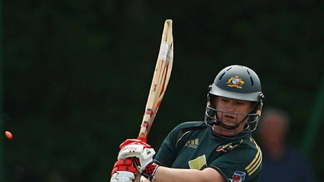 Karen Rolton is bowled, England v Australia, 3rd women's ODI, Stratford, July 3, 2009 