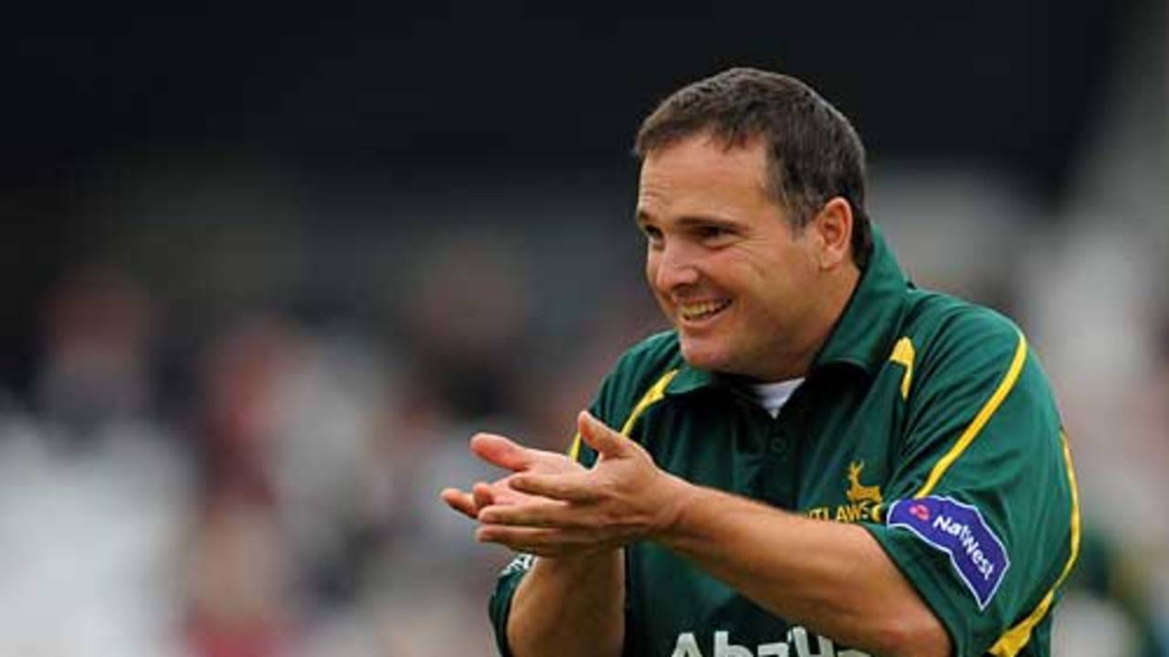 Mark Ealham finished his professional career with the Pro40 match against Gloucestershire, Nottinghamshire v Gloucestershire, Pro40, Trent Bridge, September 27, 2009