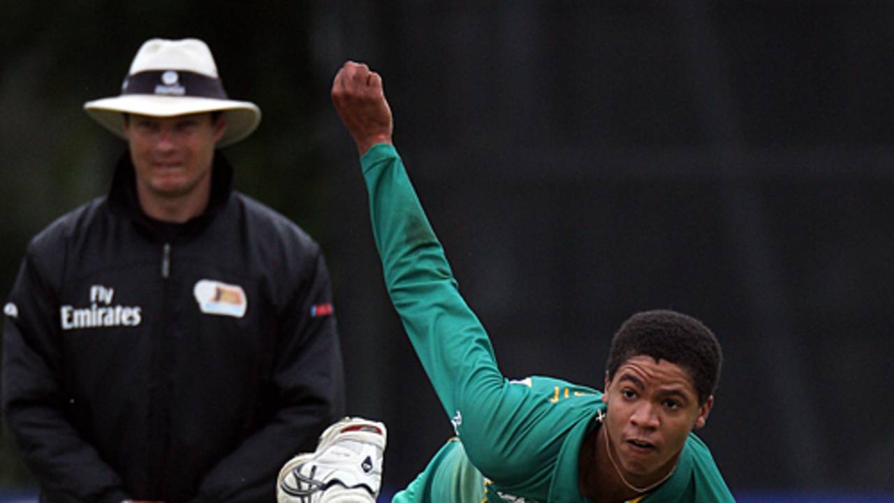 Rabian Engelbrecht in delivery stride, South Africa Under-19s v Sri Lanka Under-19s, 2nd Quarter-Final, ICC Under-19 World Cup, Lincoln, January 24, 2010