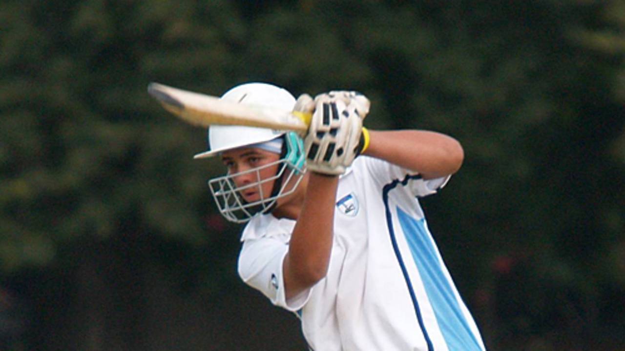 Argentina's Mateo Arrighi drives, Argentina Under-15s v Chile Under-15s, 2nd day, ICC Americas Under-15 tournament, Southern Division, Buenos Aires, February 12, 2010