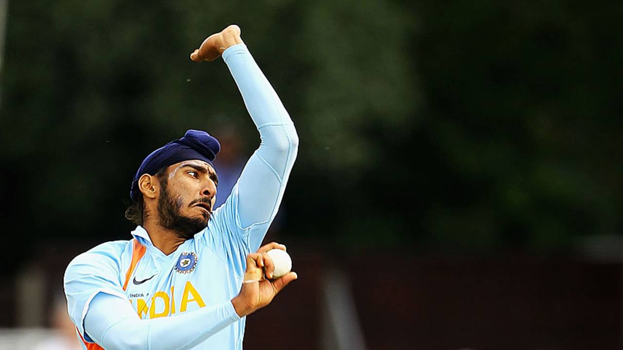 Jaskaran Singh bowls for India A, England Lions v India A, A Team Tri-series, Worcester, July 6, 2010 