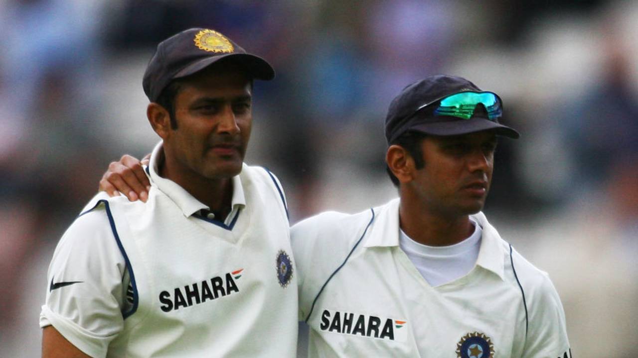 Anil Kumble and Rahul Dravid walk at the end of the day, England v India, 1st Test, Lord's, 1st day, July 19, 2007