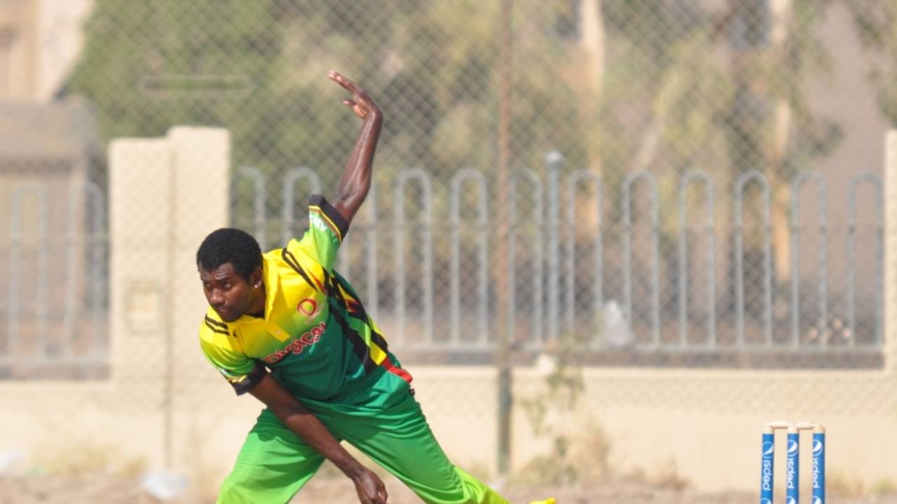 Aby John bowls against Germany, Germany v Vanuatu, WCL Division 8 Semi-Final, Kuwait City, November 11 2010