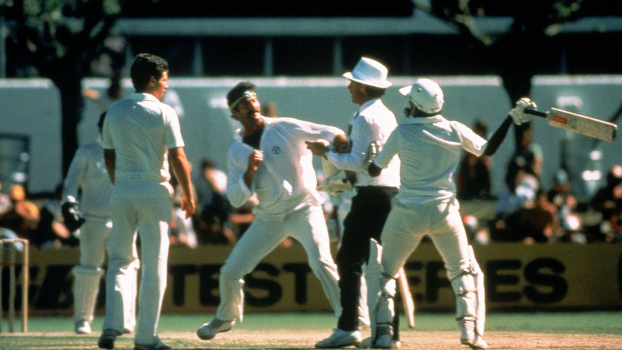 Dennis Lillee and Javed Miandad clash, Australia v Pakistan, Perth, November 17, 1981
