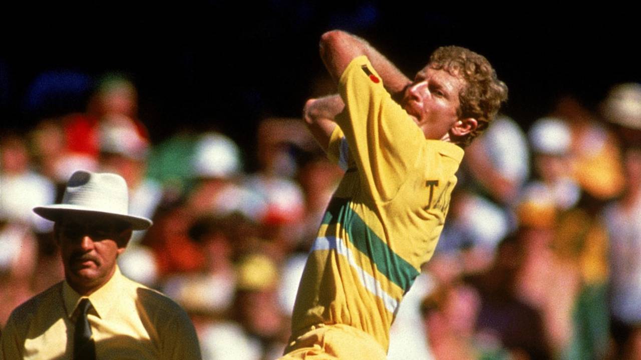 Peter Taylor bowls, Australia v West Indies, 4th match, Benson & Hedges World Series, Melbourne, December 15, 1988