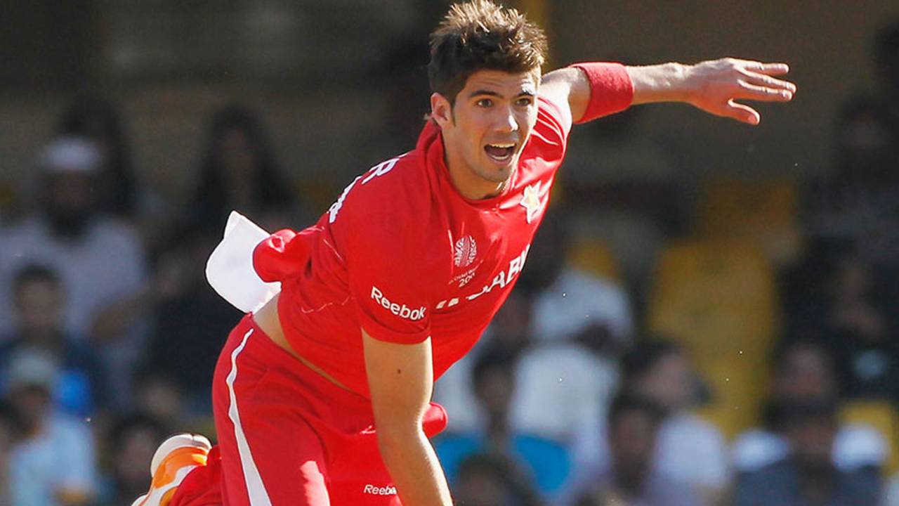 Graeme Cremer, in action in Ahmedabad during the 2011 World Cup&nbsp;&nbsp;&bull;&nbsp;&nbsp;Getty Images
