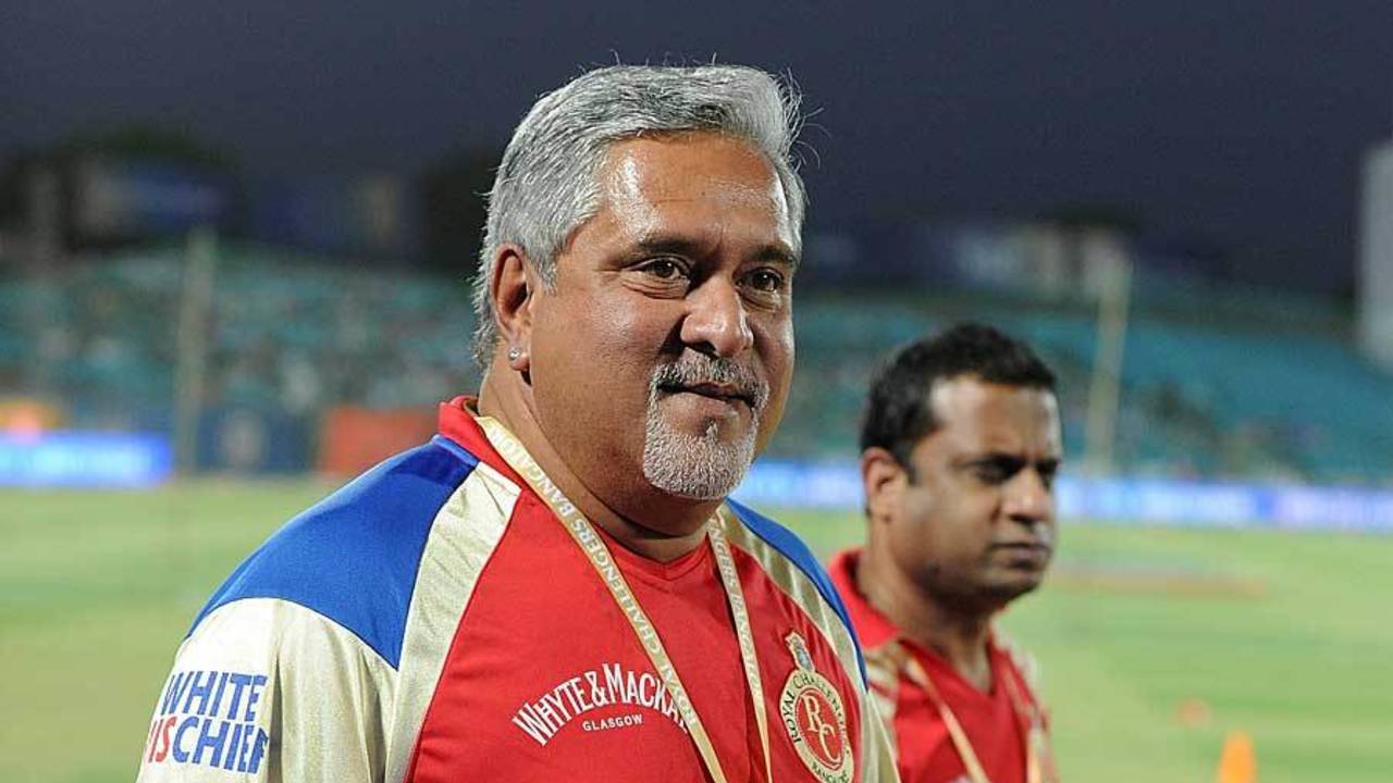 Vijay Mallya, the owner of Royal Challengers Bangalore, takes a stroll, Rajasthan Royals v Royal Challengers Bangalore, IPL 2011, Jaipur