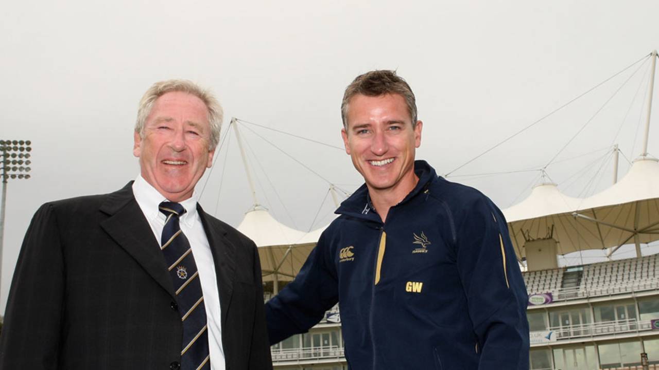 Hampshire chairman Rod Bransgrove with the team coach Giles White, Rose Bowl, April 14, 2009