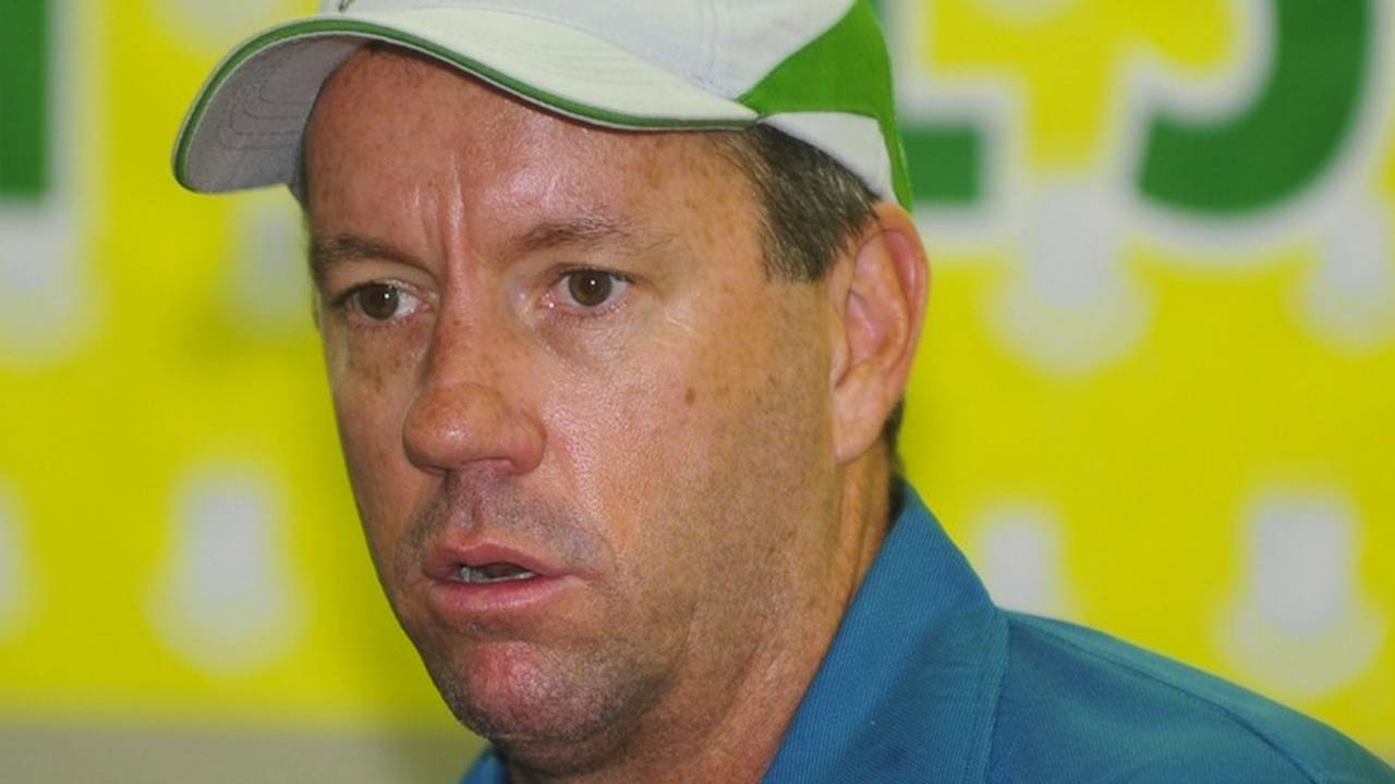Stuart Law, Bangladesh's new coach, speaks to reporters, Mirpur, July 18, 2011