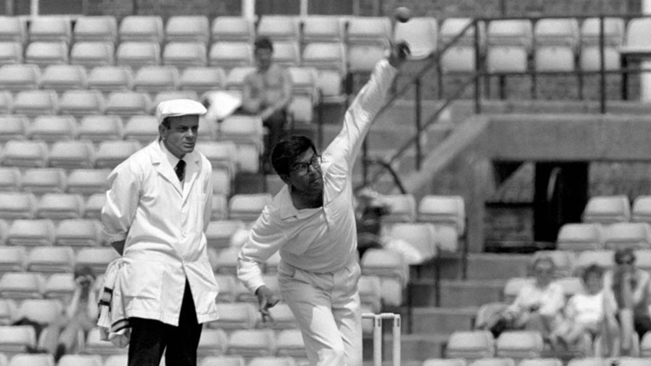 Dilip Doshi took five wickets in the match, England v India, The Oval, 3rd Test, 5th day, July 13, 1982