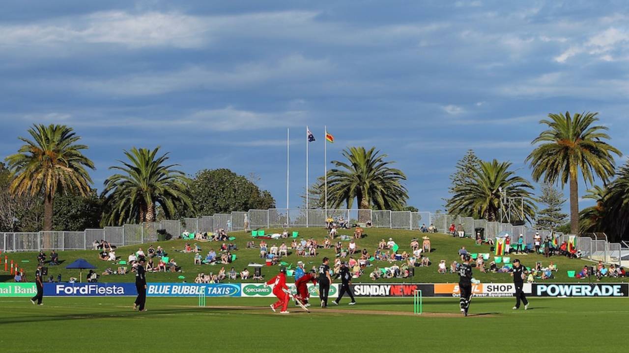 A view of the cricket at McLean Park, New Zealand v Zimbabwe, 3rd ODI, Napier, February 9, 2012