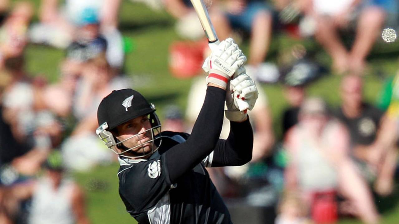 Andrew Ellis goes for a big shot, New Zealand v South Africa, 2nd ODI, Napier, February 29, 2012 