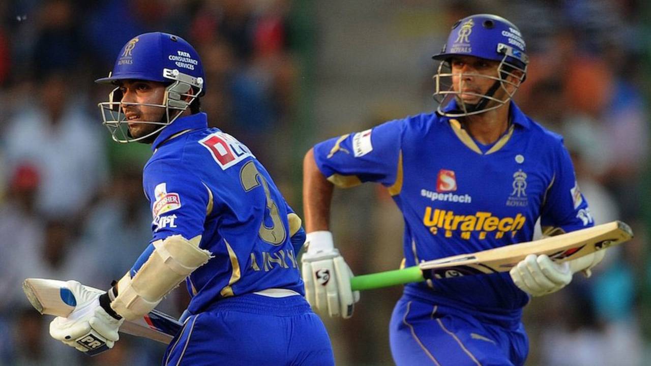 Rahul Dravid and Ajinkya Rahane run between the wickets, Delhi Daredevils v Rajasthan Royals, IPL, Delhi, April 29, 2012