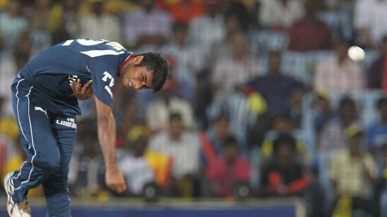 Veer Pratap Singh bowls, Chennai Super Kings v Deccan Chargers, IPL, Chennai, May 4, 2012