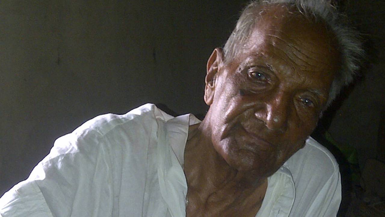 Eighty-five-year-old Israr Ali, Pakistan's oldest living Test cricketer