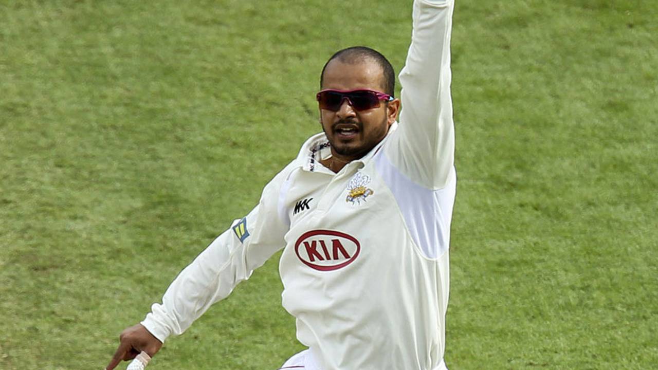 Murali Kartik ran through the Middlesex middle order, Surrey v Middlesex, County Championship, The Oval, 2nd day, August, 26, 2012