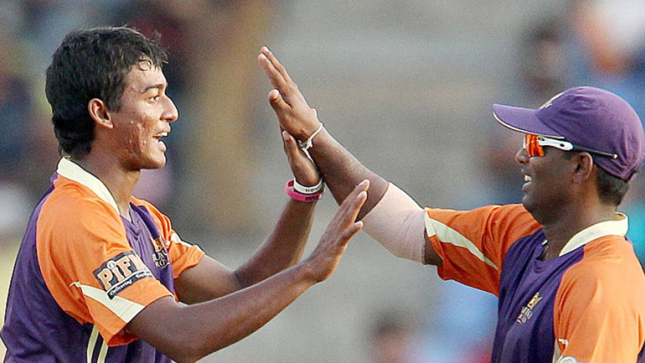 Imran Khan and Dilruwan Perera took five wickets between them, Kandurata Warriors v Ruhuna Royals, SLPL, Pallekele, August 20, 2012 