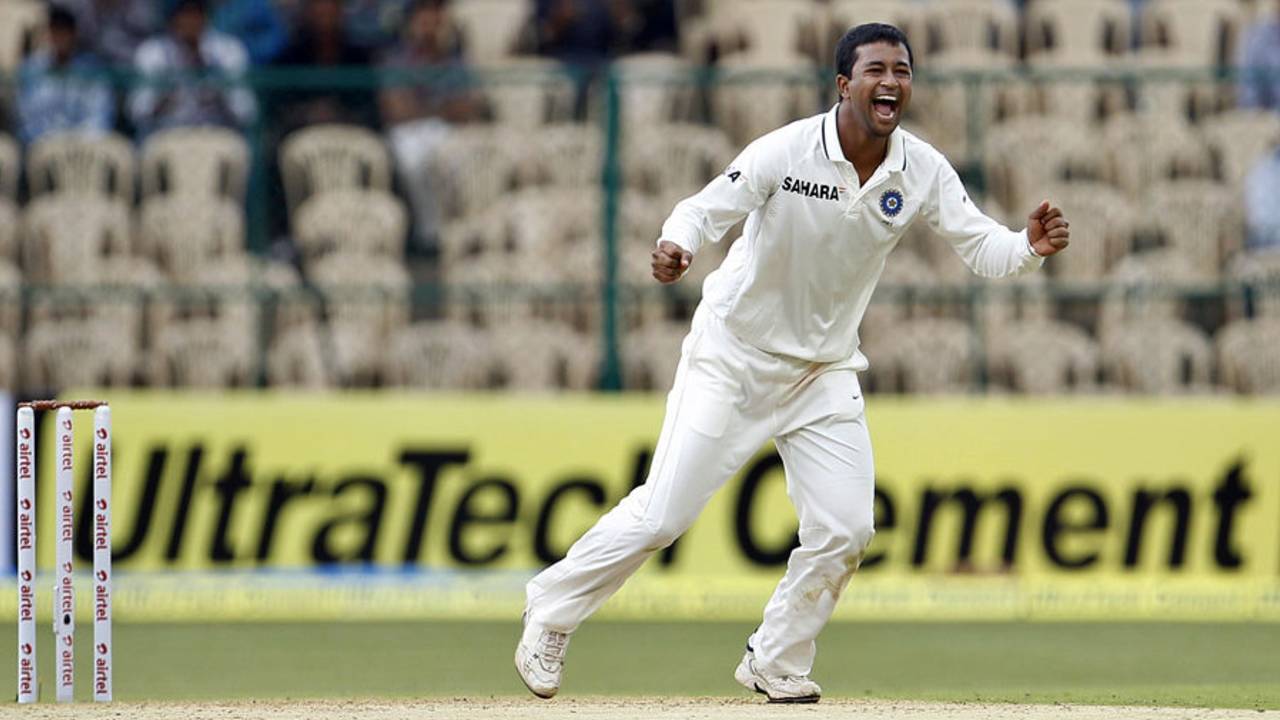 Pragyan Ojha is ecstatic after taking a wicket, India v New Zealand, 2nd Test, Bangalore, 1st day, August 31, 2012