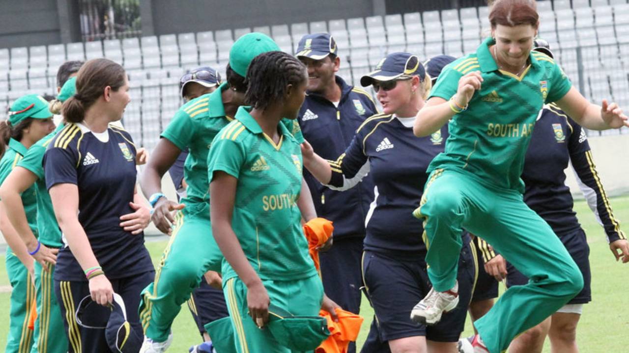 Yolandi van der Westhuizen (right) is delighted with the win, Bangladesh Women v South Africa Women, 3rd ODI, Dhaka, September 9, 2012