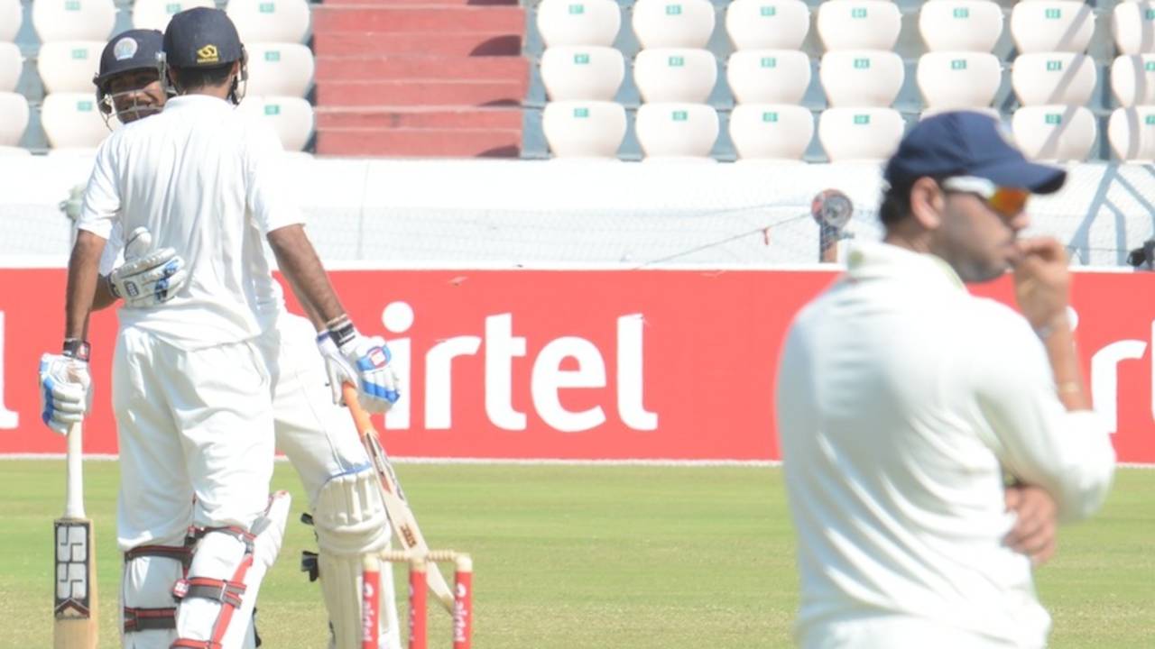 Bhuvneshwar Kumar and Rituraj Singh take Central Zone past North Zone's total, Central Zone v North Zone, Duleep Trophy, semi-final, Hyderabad, 4th day, October 17, 2012