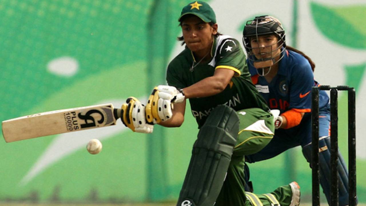 Mariam Hasan plays the sweep shot, India v Pakistan, ACC Women's T20 Asia Cup, Guangzhou, October 28, 2012