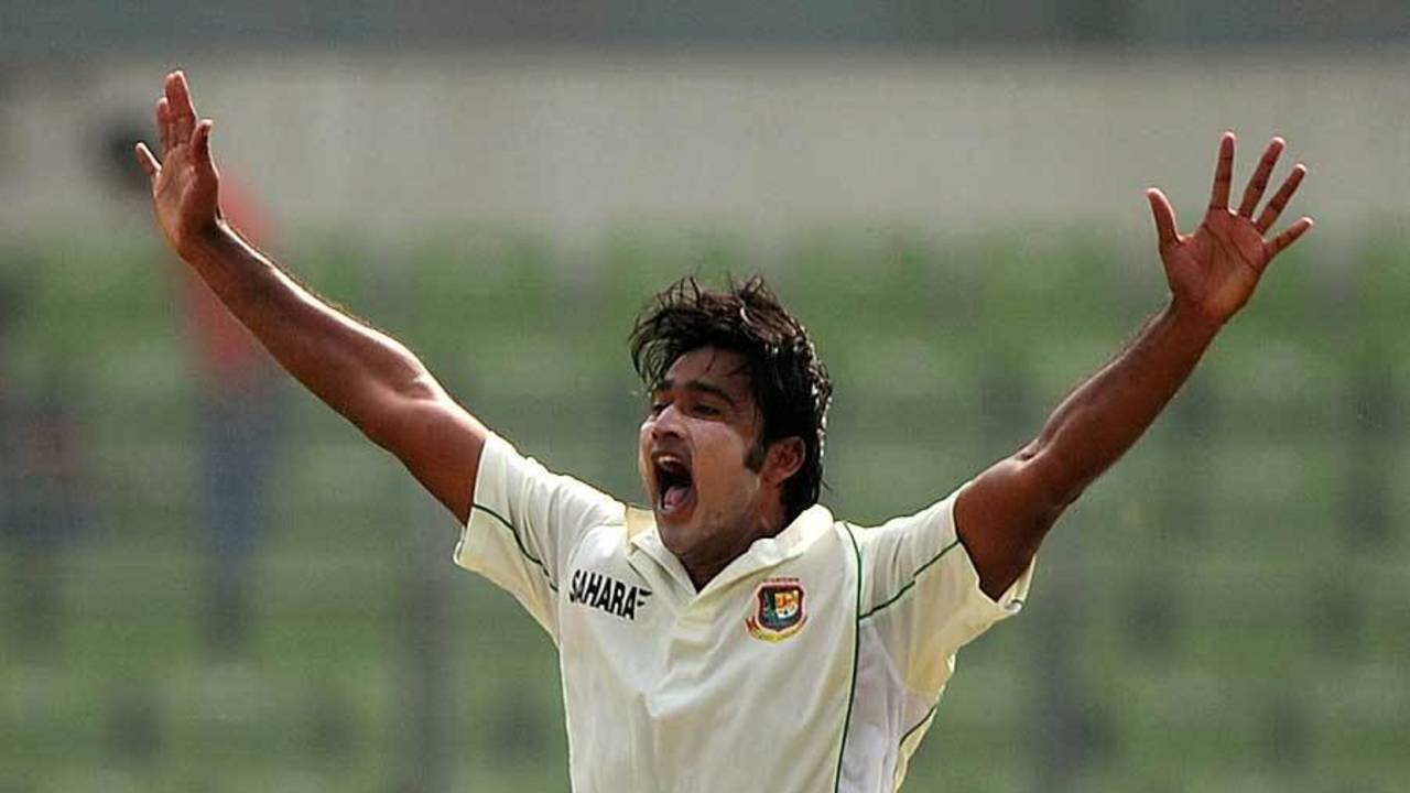 Shahadat Hossain got rid of Marlon Samuels, Bangladesh v West Indies, 1st Test, Mirpur, 1st day, November 13, 2012