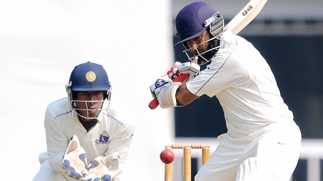 Wasim Jaffer prepares to play a cut, Mumbai v Bengal, Group A, Ranji Trophy 2012-13, Mumbai, December 1, 2012