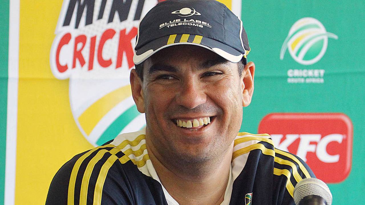 Russell Domingo speaks to the media, Durban, December 19, 2012