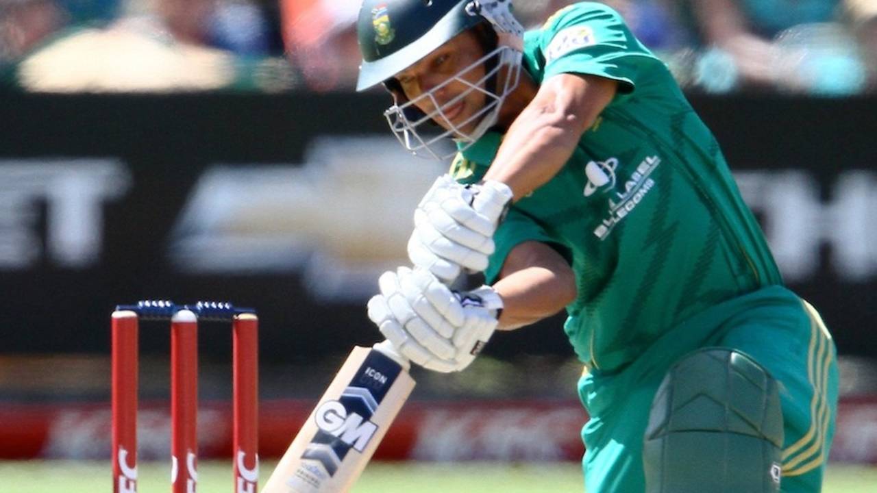 Justin Ontong drives one through cover, South Africa v New Zealand, 3rd T20, Port Elizabeth, December 26, 2012