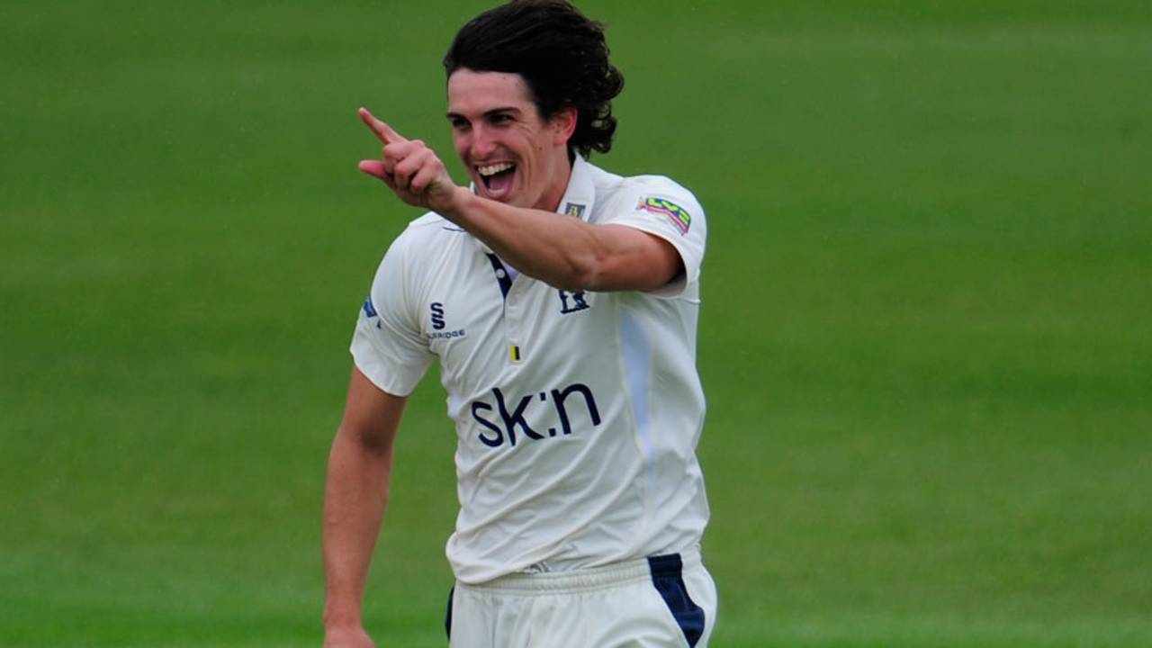 Chris Wright celebrates a wicket, Warwickshire v Durham, County Championship, Division One, Edgbaston, 2nd day, April 18, 2013