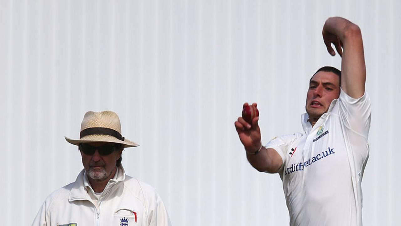 The imposing Mike Reed prepares to deliver, Glamorgan v Worcestershire, County Championship, Division Two, Cardiff, 3rd day, April 19, 2013